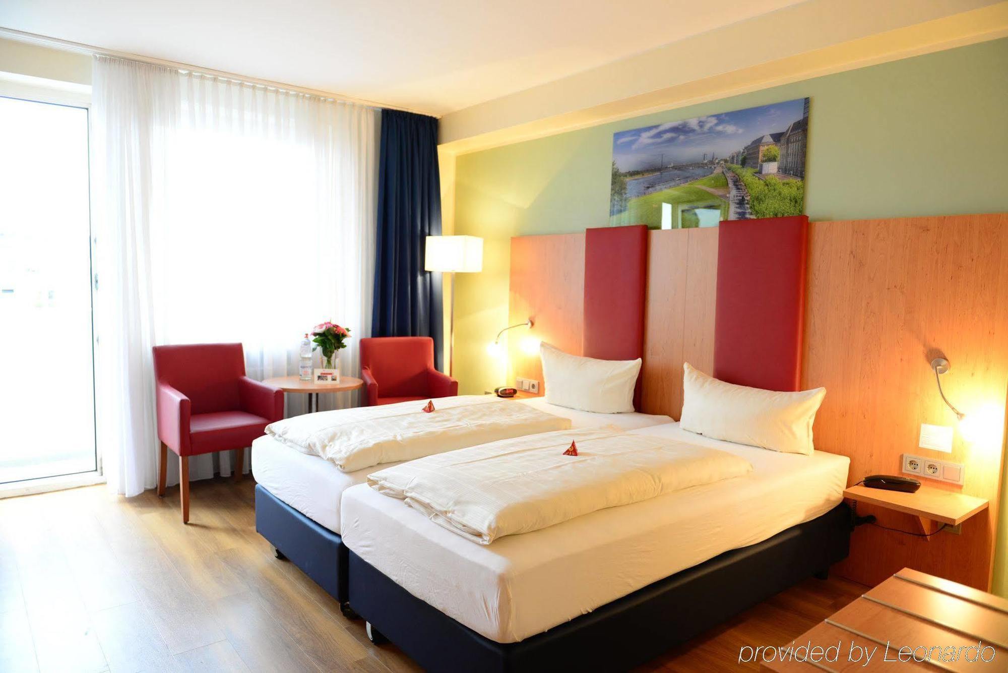 Hotel National Duesseldorf Bagian luar foto