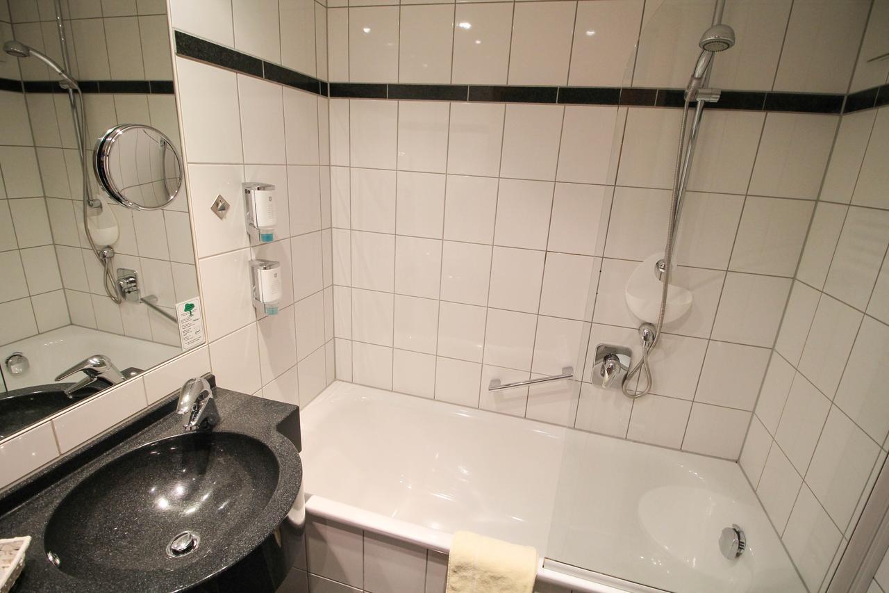 Hotel National Duesseldorf Bagian luar foto