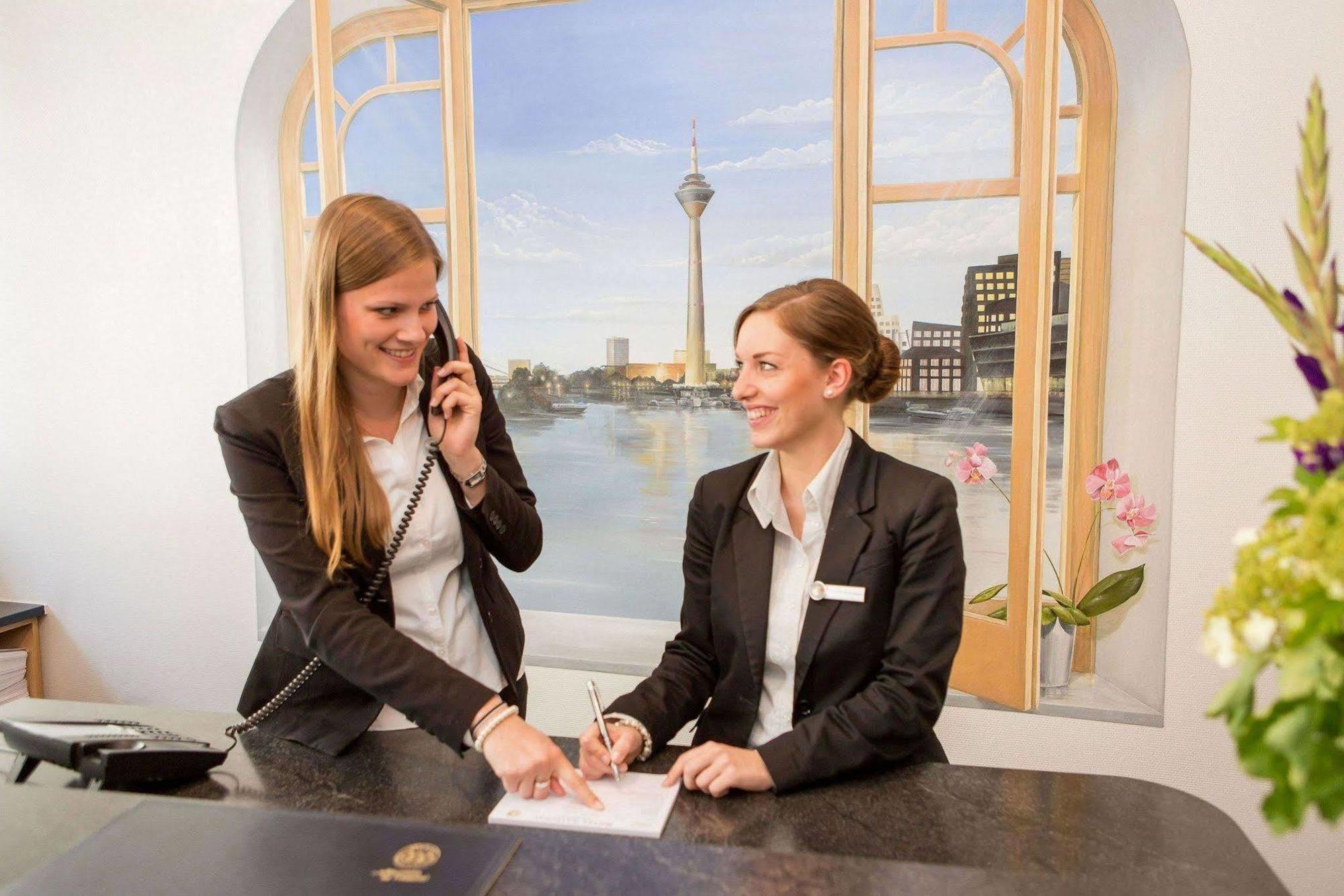 Hotel National Duesseldorf Bagian luar foto