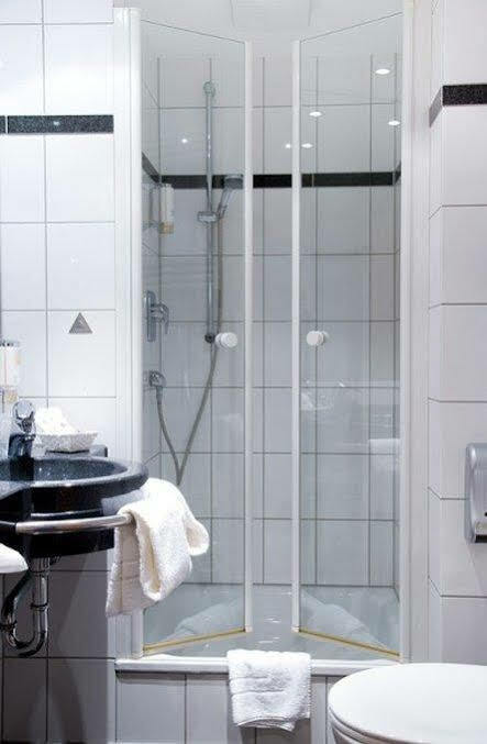 Hotel National Duesseldorf Bagian luar foto